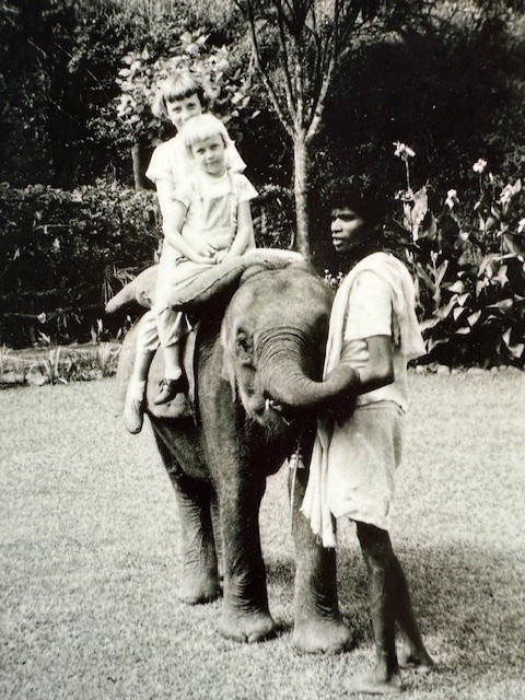 Wendy and sister b and w